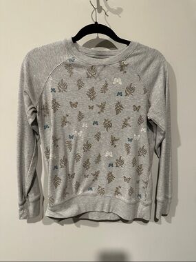 🔥 3/$10 BUNDLE DEAL! 🔥 Heather Gray Sweatshirt w Butterfly & Leaf Print
